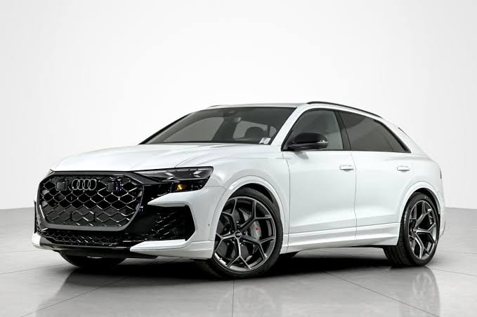 Audi RS Q8 Performance